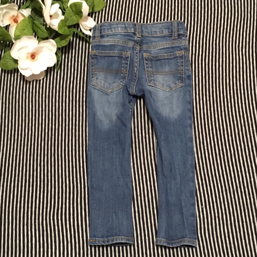 Oshkosh B’gosh Skinny Jeans - Picture 4 of 5